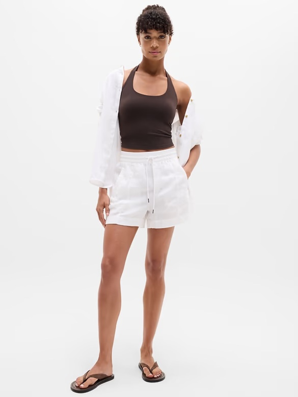 Athleta Retreat Linen Mid Rise 4" Short